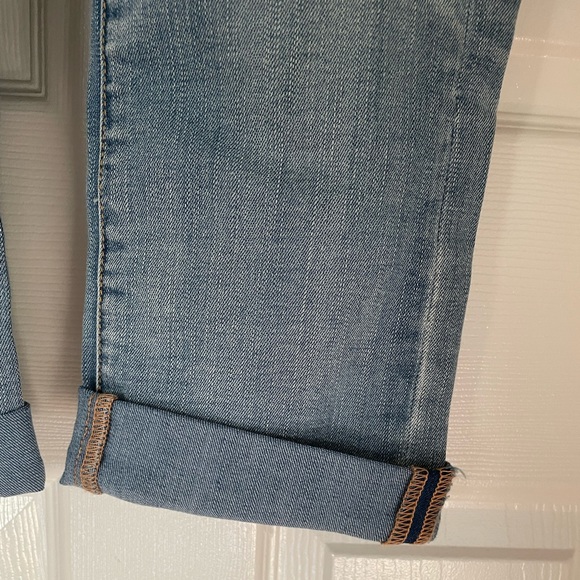 American Eagle Artist Crop Jean - Picture 4 of 9